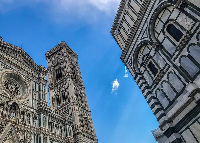 Leonardo Luxury Apartment